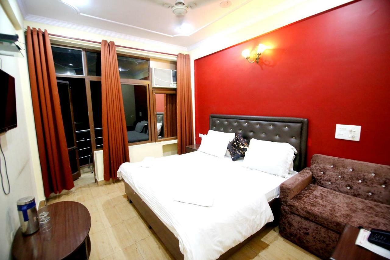 Hotel New Aditya Haridwār Exteriér fotografie